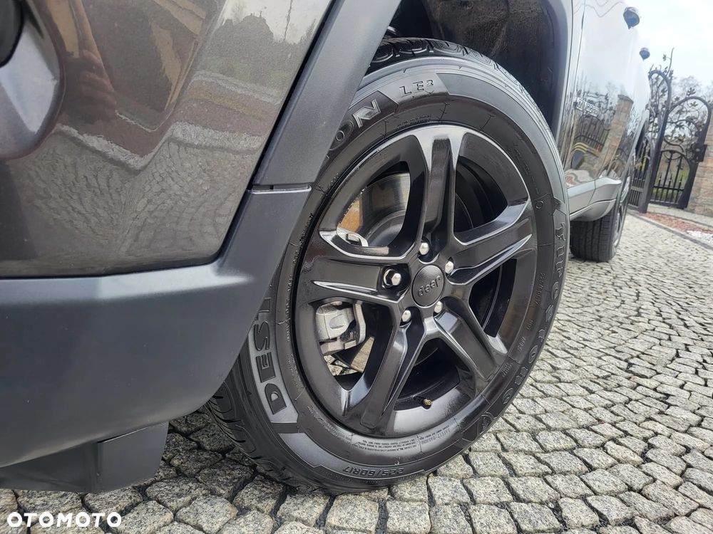 Jeep Compass - 32