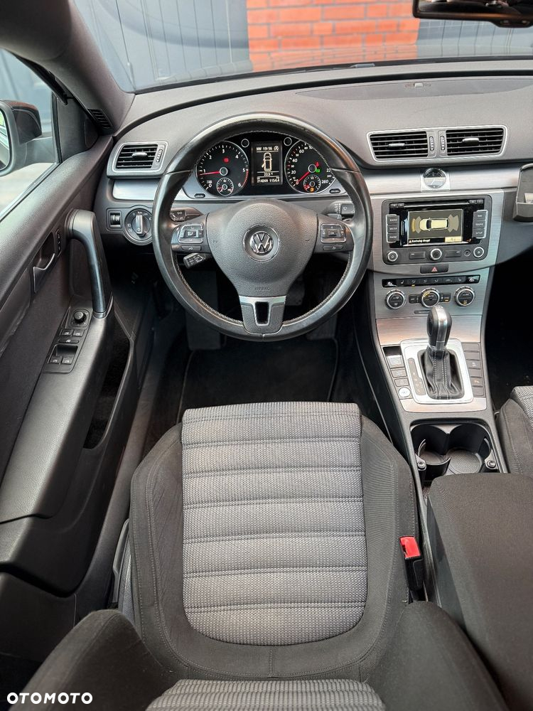 Volkswagen Passat 2.0 TDI Highline DSG - 18