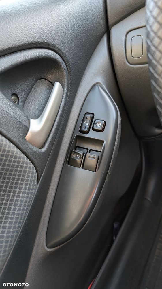 Toyota Yaris 1.3 Luna - 19