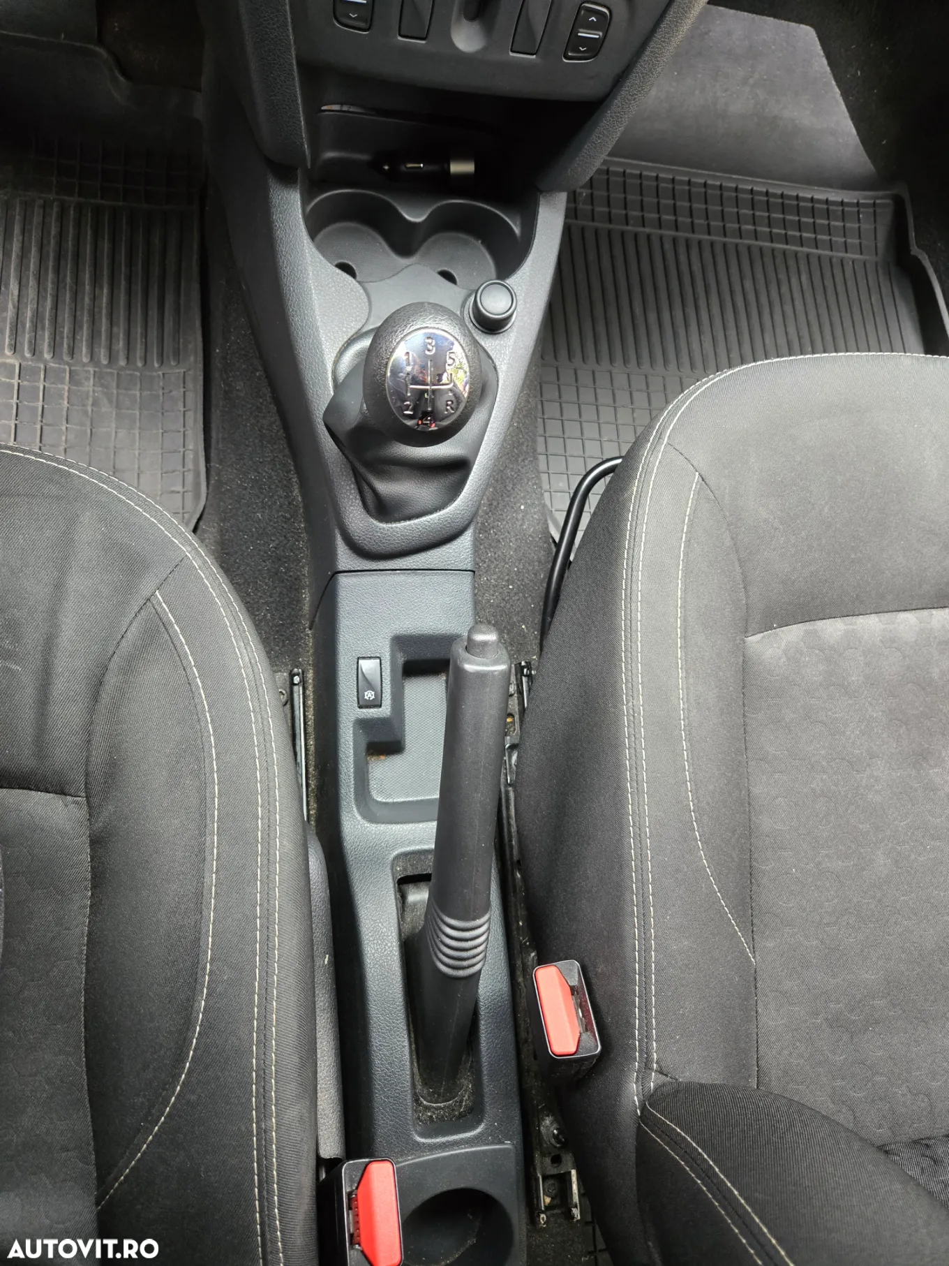 Dacia Logan MCV 1.5 dCi 75 CP Ambiance - 32