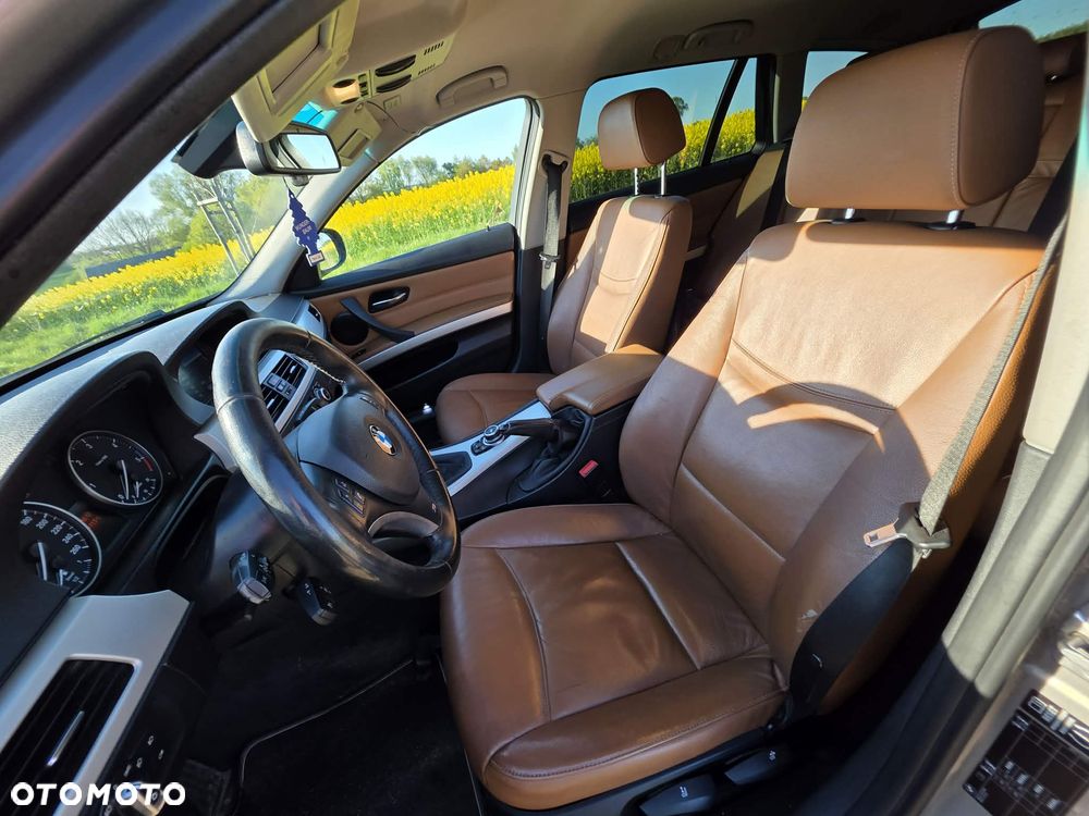 BMW Seria 3 320d Efficient Dynamics Luxury Line - 8