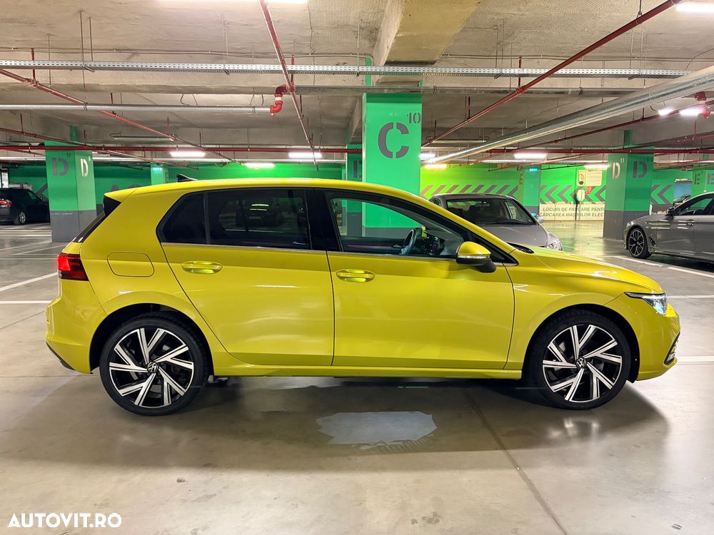 Volkswagen Golf - 10