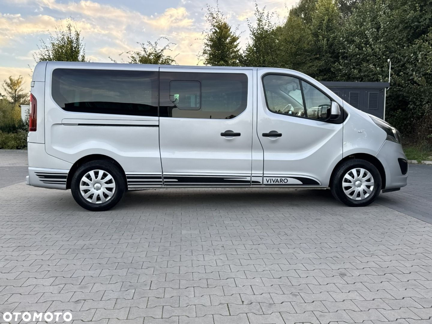 Opel Vivaro - 22