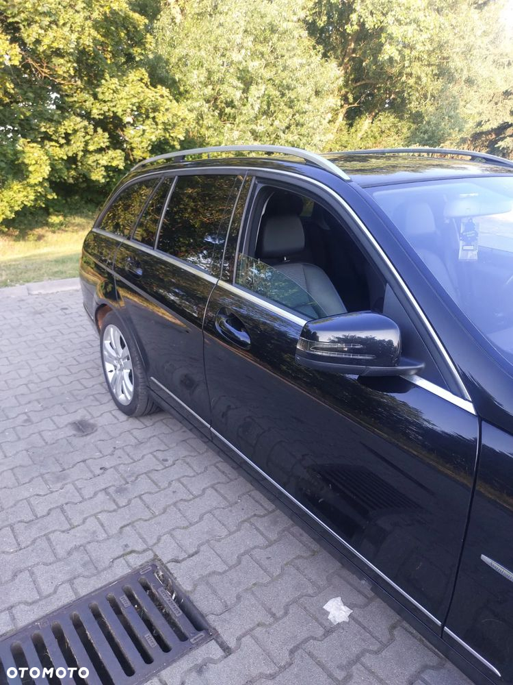 Mercedes-Benz Klasa C 180 T Kompressor Automatik - 25