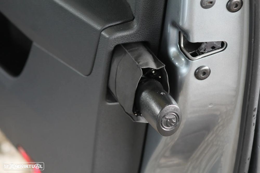 Skoda Superb Break 1.6 TDI Style DSG - 24