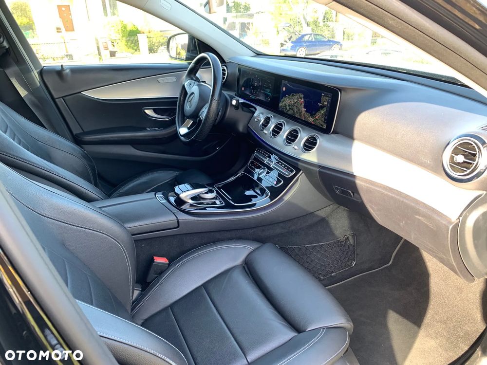 Mercedes-Benz Klasa E 220 d T 9G-TRONIC Exclusive - 10