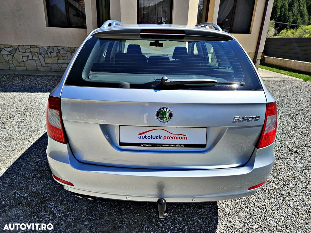 Skoda Superb 2.0 TDI Elegance - 10