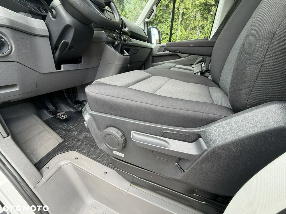 Volkswagen Crafter - 13