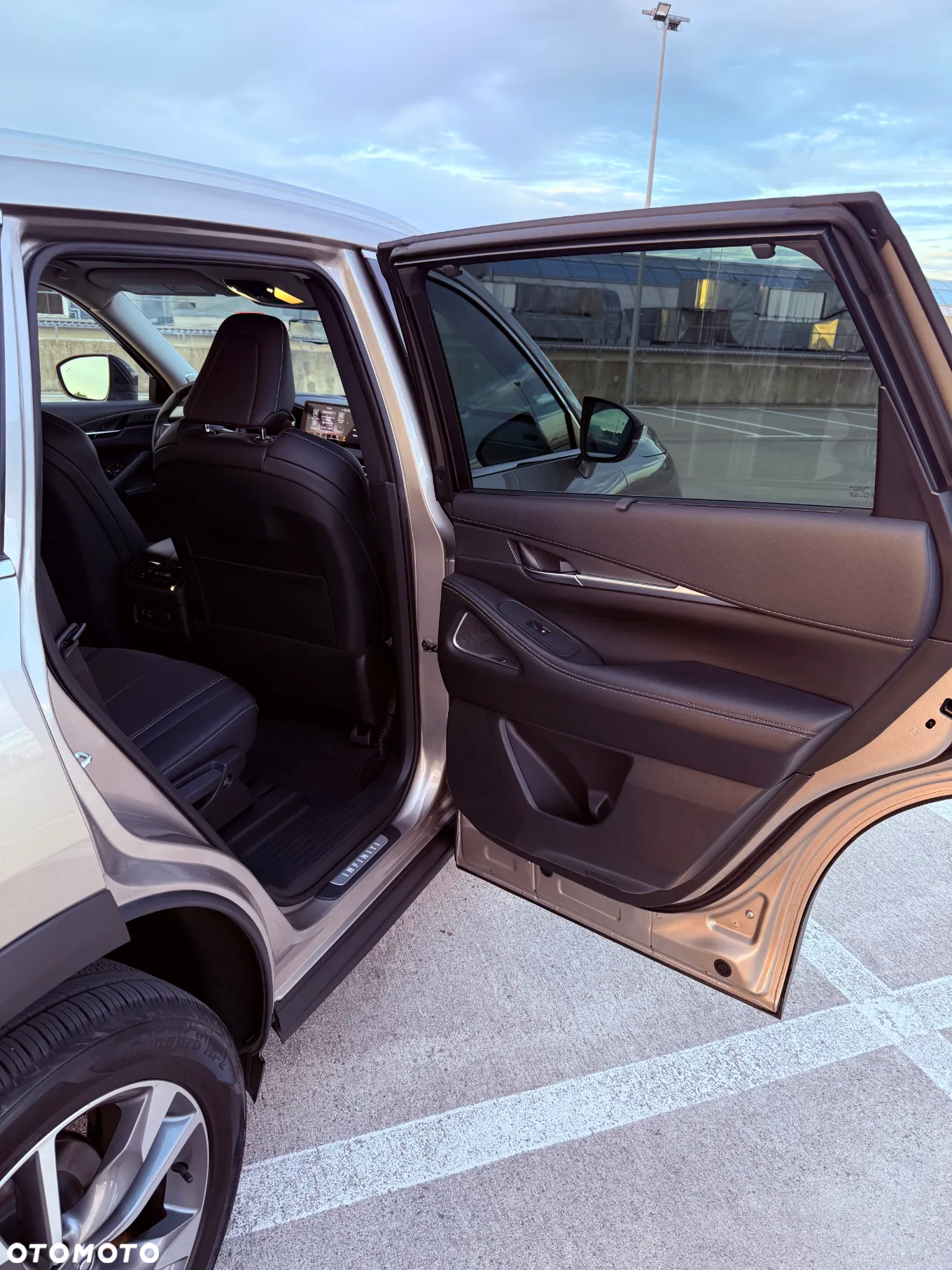 Infiniti QX60 - 23