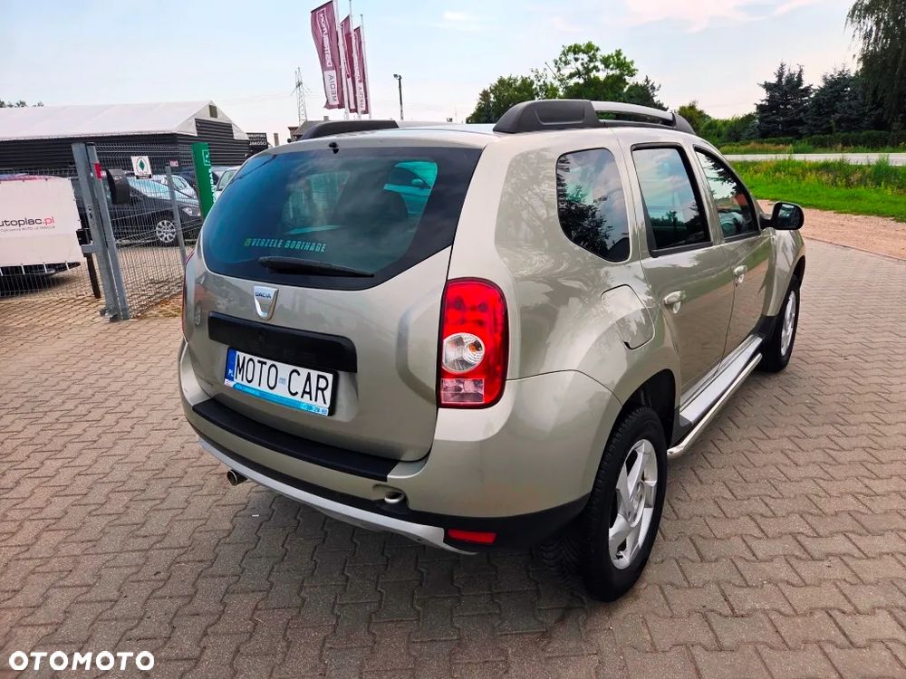 Dacia Duster 1.6 16V 4x2 Prestige - 9
