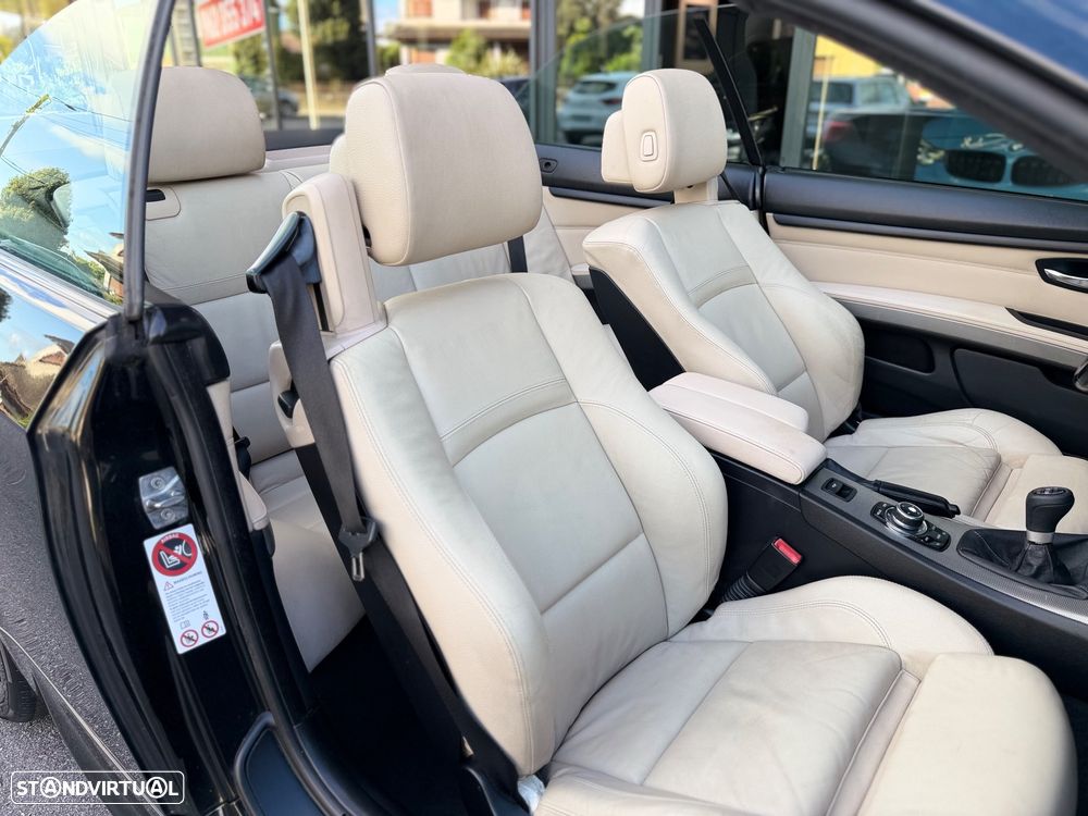 BMW 320 d Cabrio Intense - 31