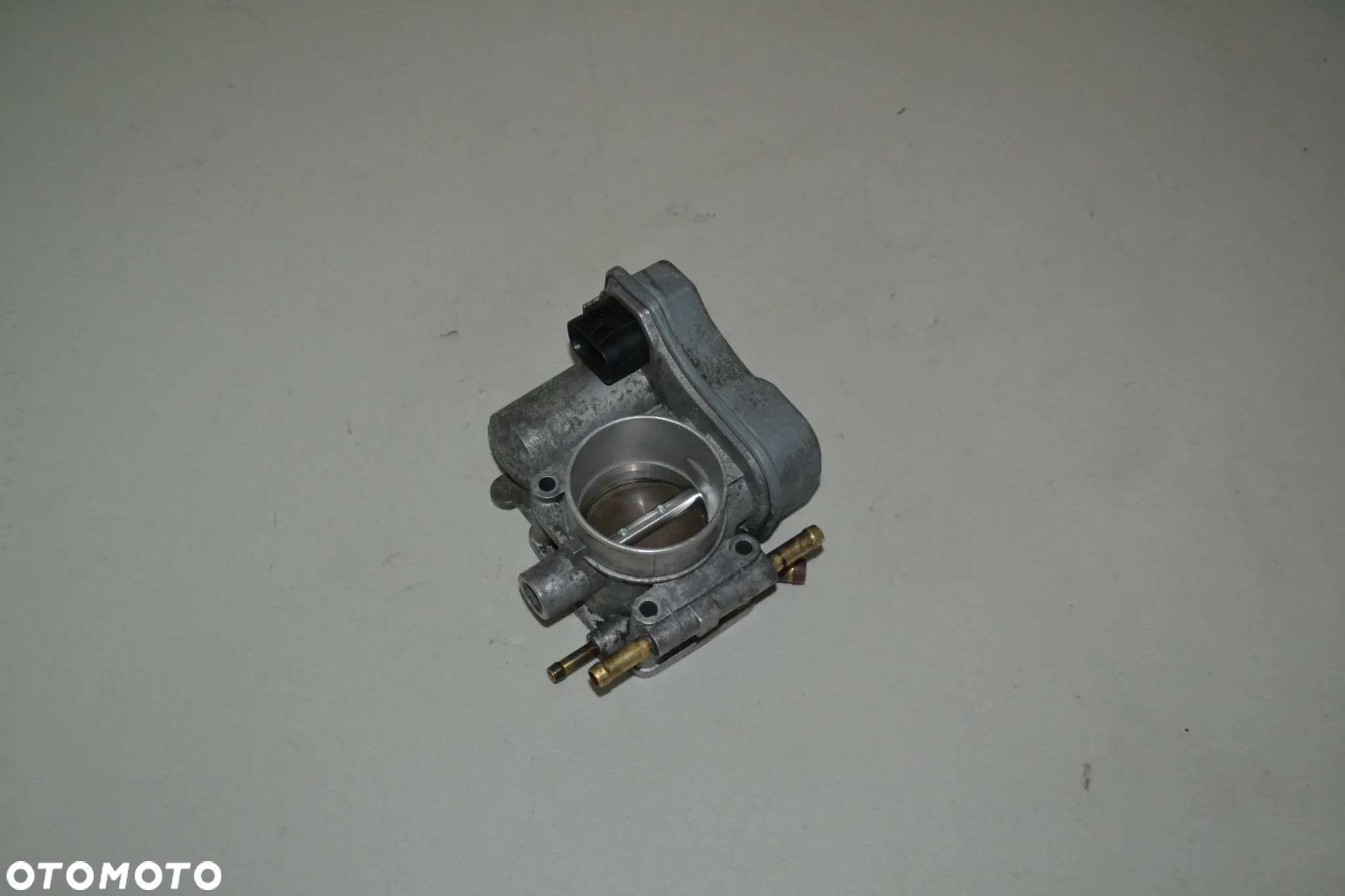OPEL ASTRA G H ZAFIRA B VECTRA B C MERIVA 1,6 16V PRZEPUSTNICA POWIETRZA 25177983 - 2