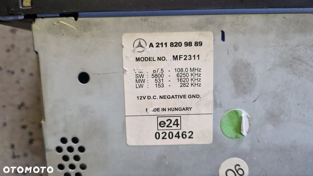 MERCEDES W211 RADIO FABRYCZNE A2118209889 - 4