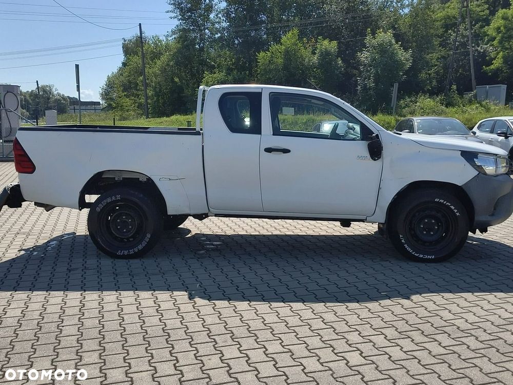 Toyota Hilux - 20