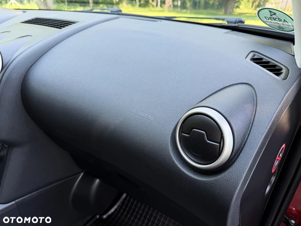 Nissan Qashqai 2.0 4 x 4 360 - 34