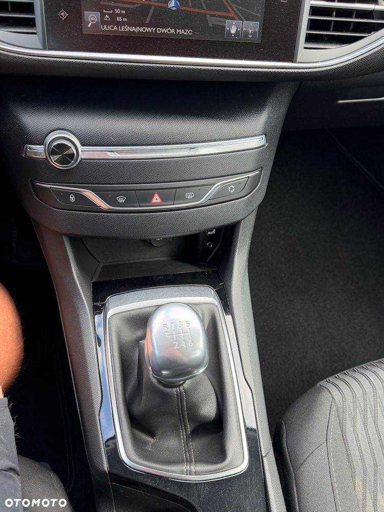 Peugeot 308 BlueHDi 120 Stop & Start Style - 17