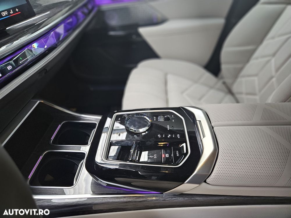 BMW Seria 7 - 20