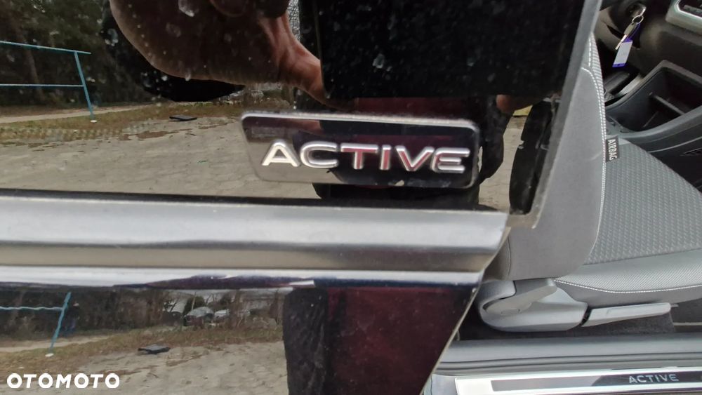 Volkswagen up! Active - 19