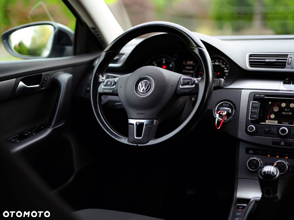 Volkswagen Passat 2.0 Blue TDI SCR Highline - 21