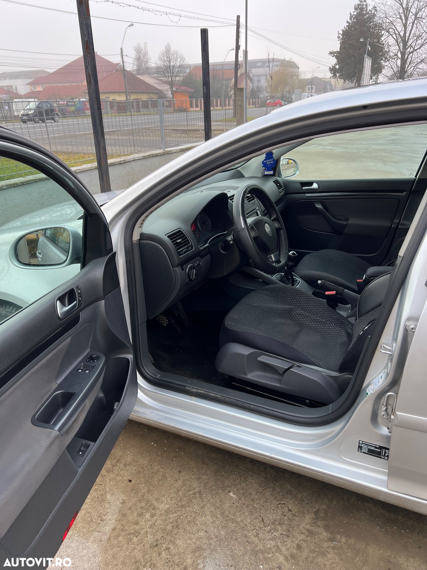Volkswagen Golf 2.0 DPF GTD - 24