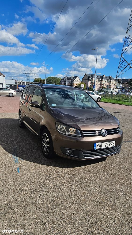 Volkswagen Touran 1.4 TSI Comfortline DSG - 4