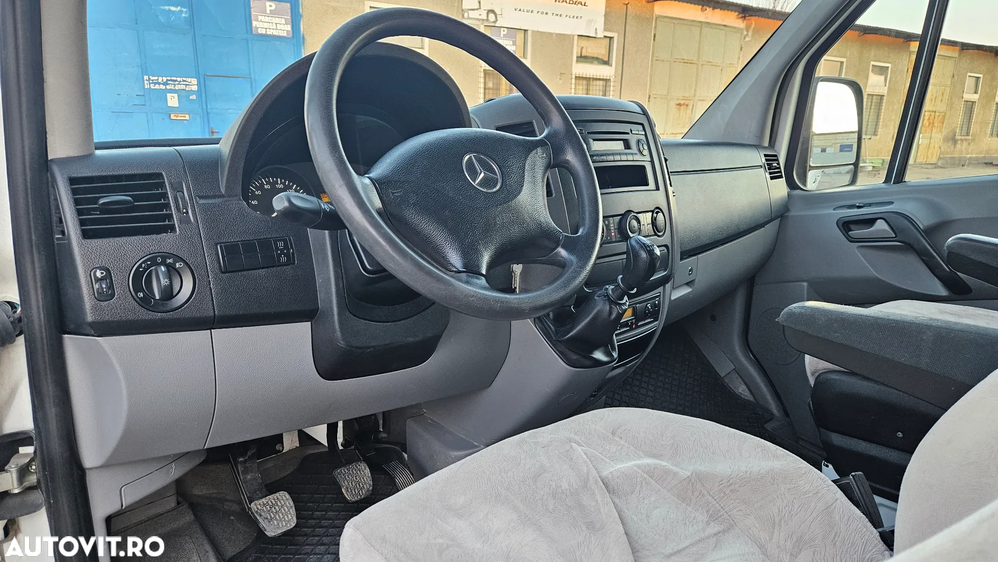 Mercedes-Benz SPRINTER - 6