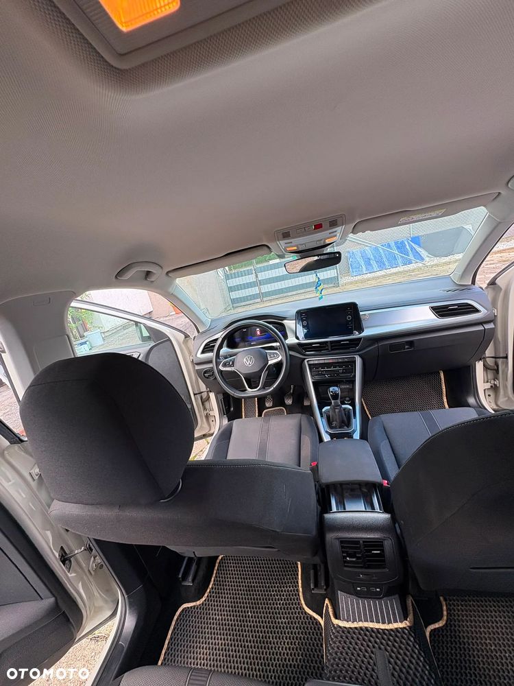 Volkswagen T-Roc - 8