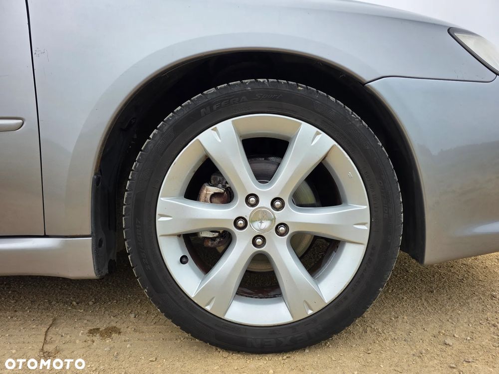 Subaru Legacy - 10
