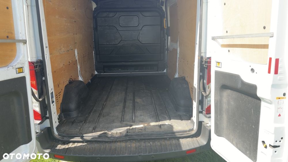 Ford Transit - 6