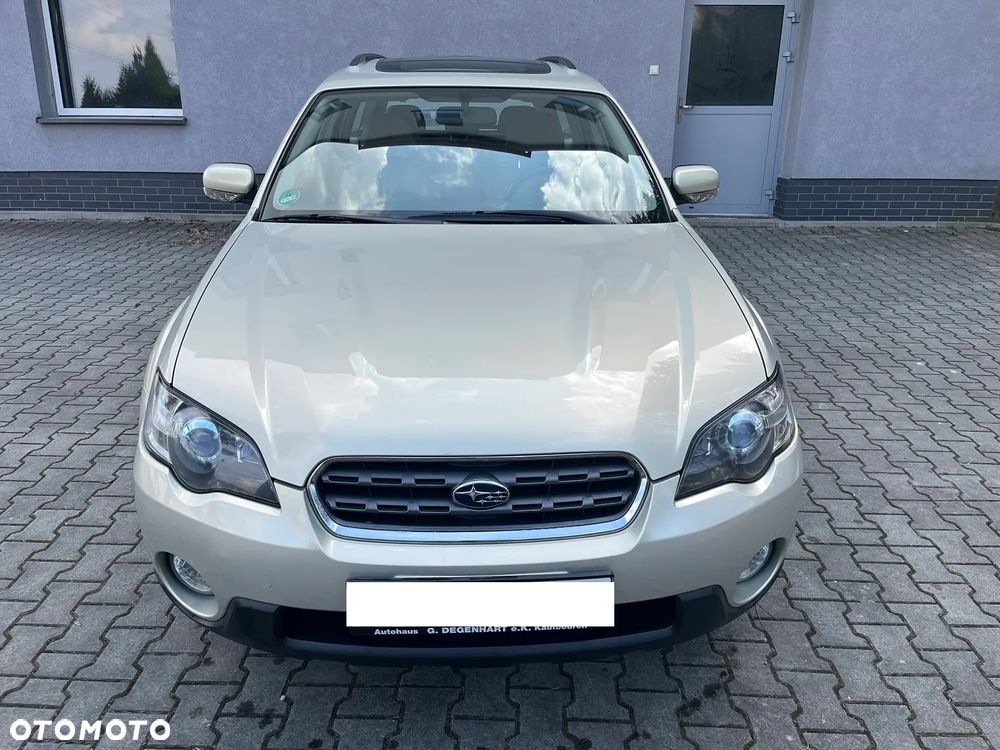 Subaru Outback - 32