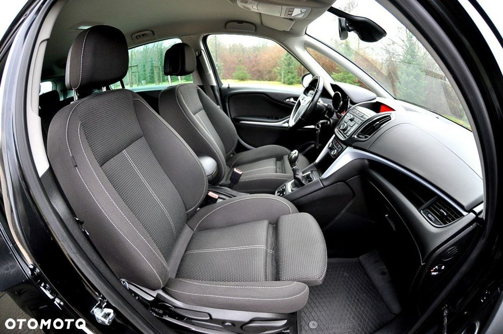 Opel Zafira - 8