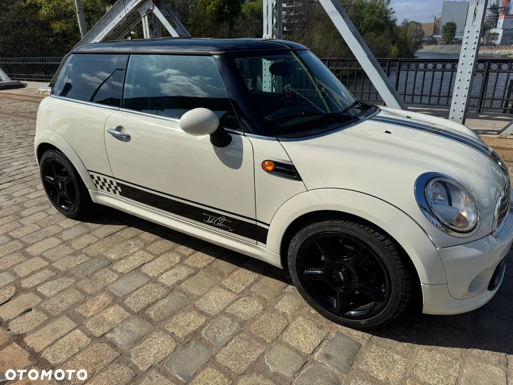 MINI ONE - 1