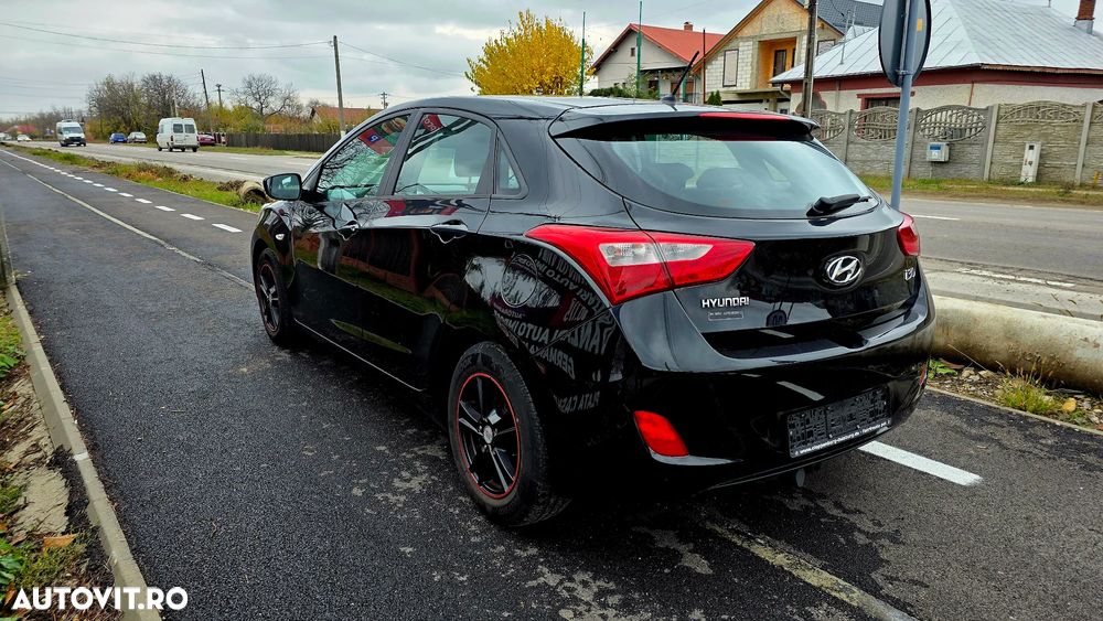 Hyundai i30 1.4 Classic - 4