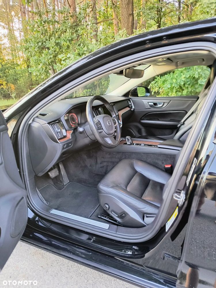 Volvo S60 B5 B AWD Plus Dark - 12