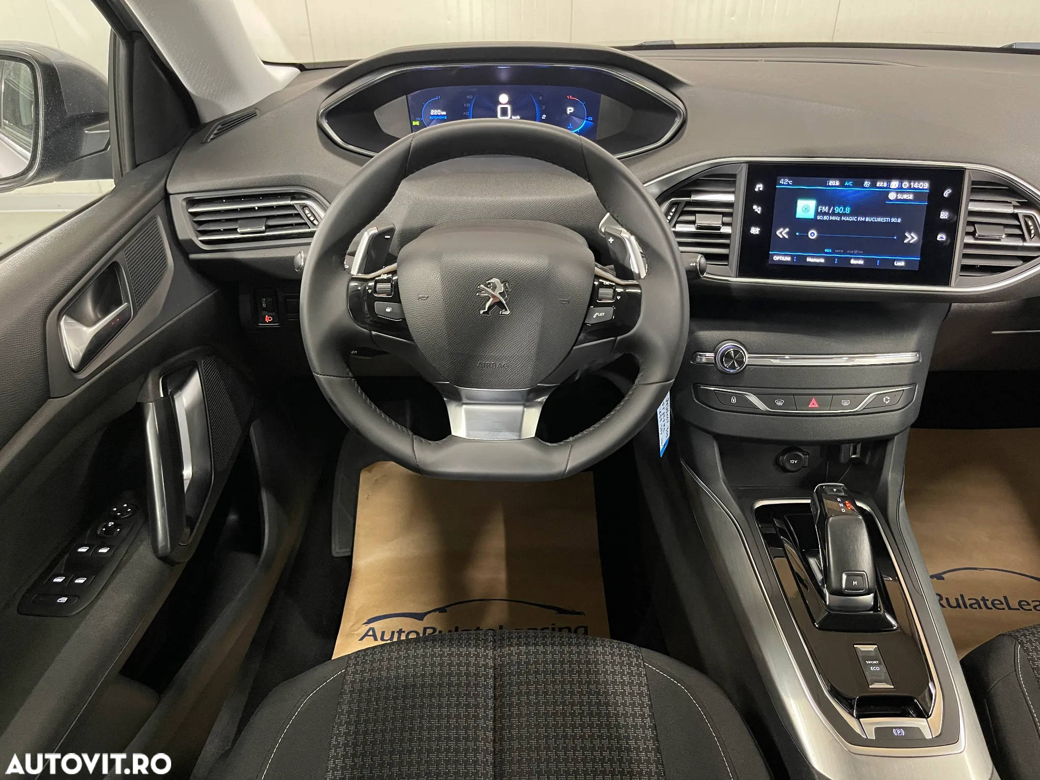 Peugeot 308 SW BlueHDi 130 EAT8 Allure - 6