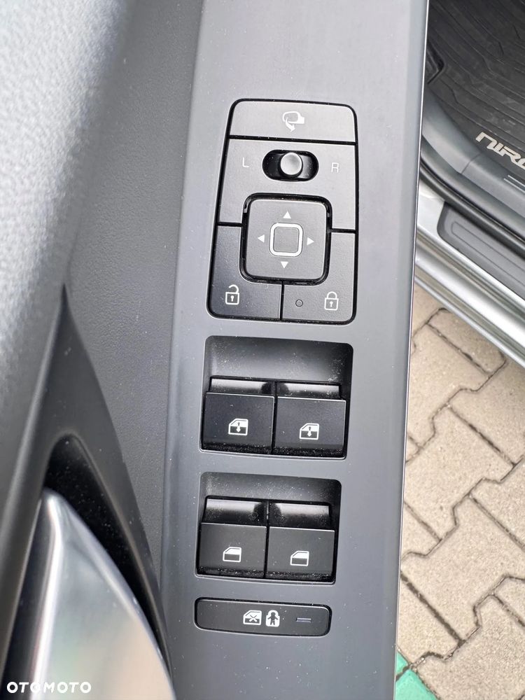 Kia Niro 1.6 GDI Hybrid L - 6