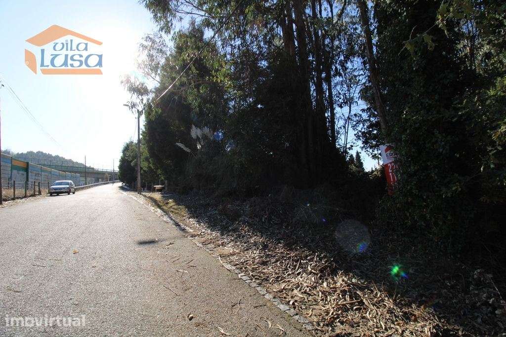 Terreno com 2.319,70 m2 no centro dos Carvalhos para a construção d... - Grande imagem: 2/12