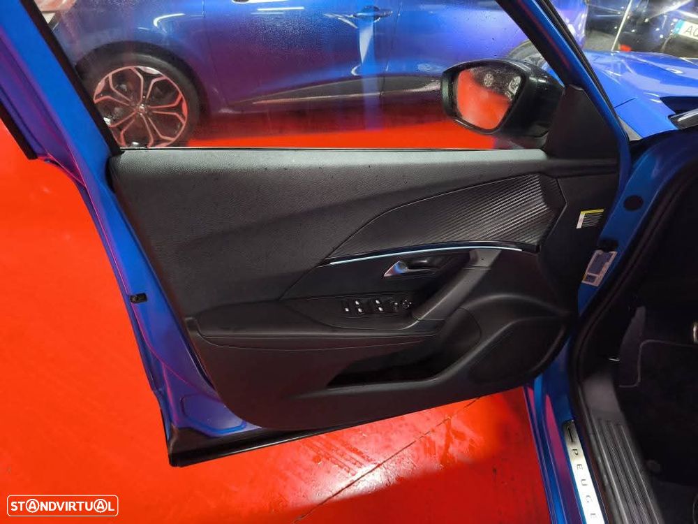 Peugeot e-2008 50 kWh GT Line - 10