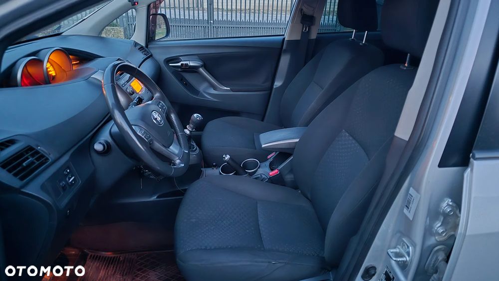 Toyota Verso 1.8 Sol 7os - 13