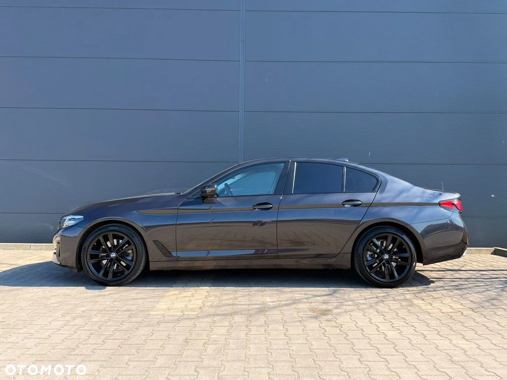 BMW Seria 5 518d - 1