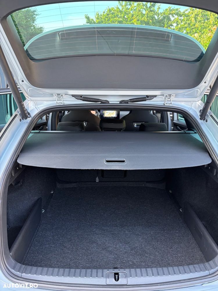 Skoda Octavia 2.0 TDI DSG Style - 27
