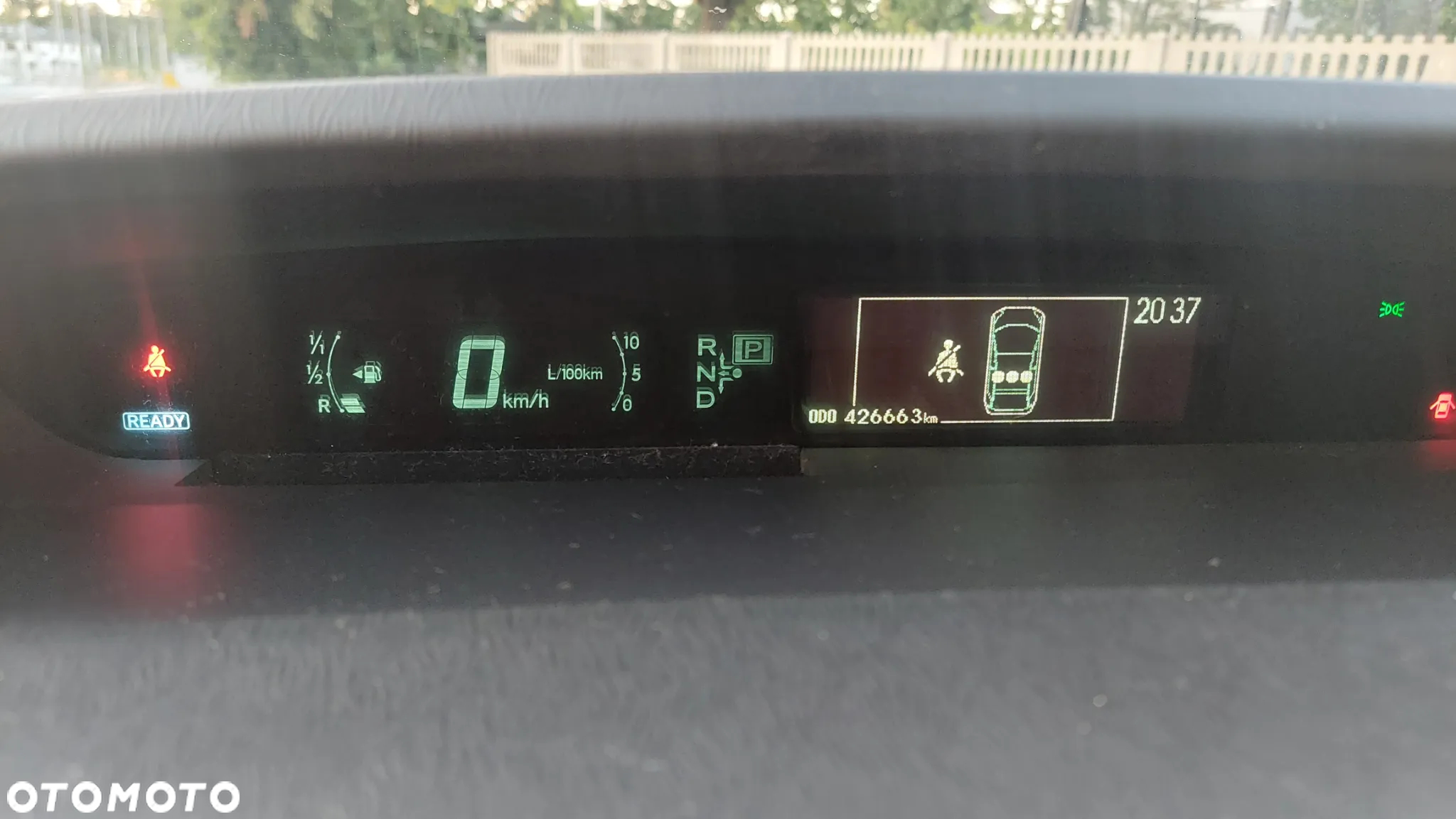 Toyota Prius 1.8 HSD Life - 11