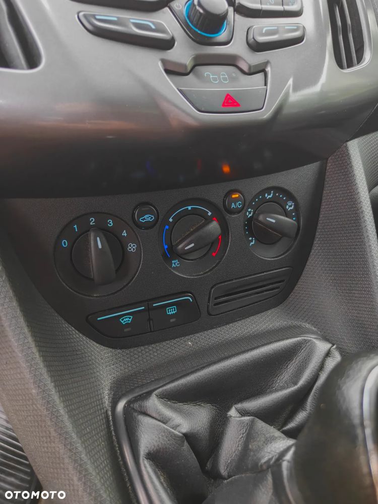 Ford Connect - 12