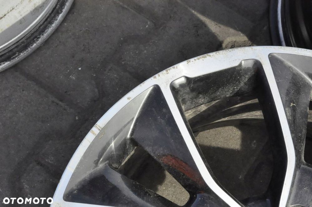 HYUNDAI  FELGI 5x114,3 8.0" x 19 52910-S0100 - 9