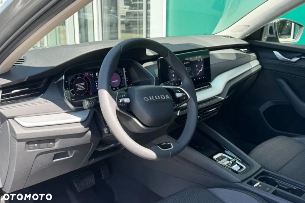 Skoda Octavia 1.5 TSI mHEV Drive Essence DSG - 9