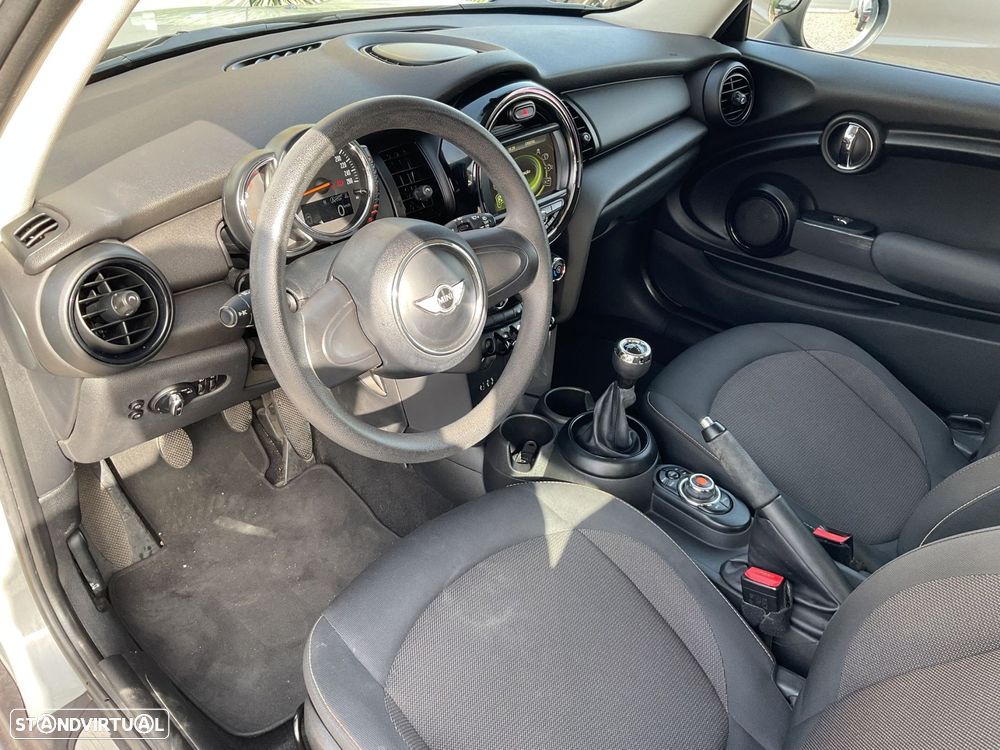 MINI 3 Portas One D - 20