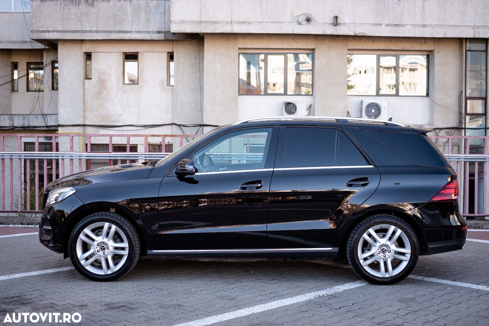 Mercedes-Benz GLE 350 d 4MATIC - 26