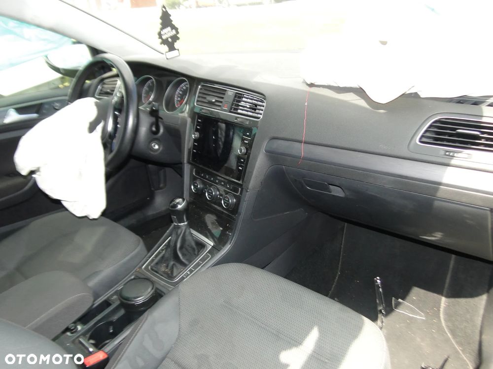 Volkswagen Golf 1.0 TSI Sound - 10