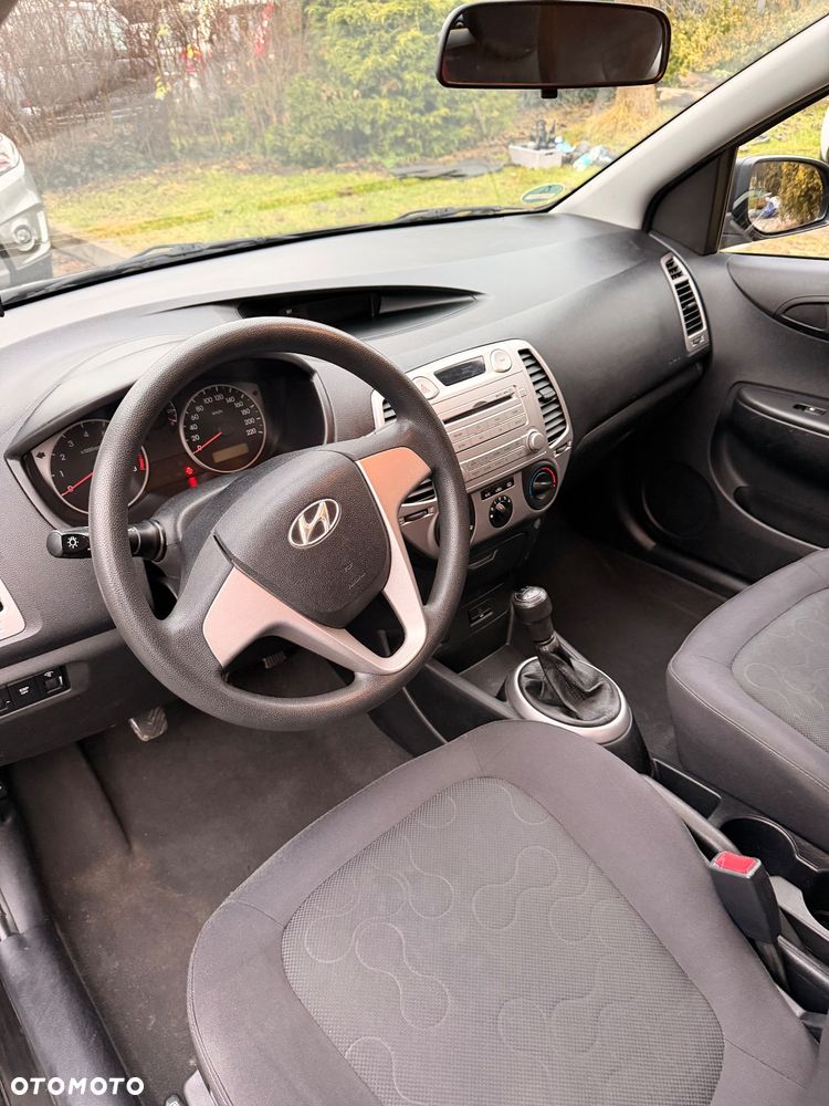 Hyundai i20 - 11
