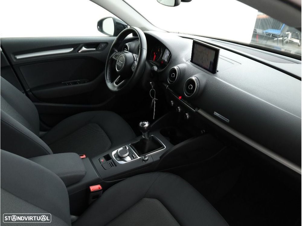 Audi A3 Sportback 30 TDI - 14